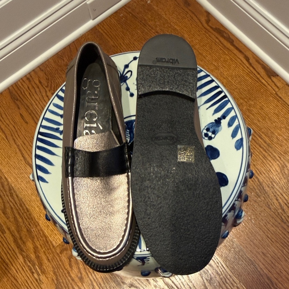 Pedro Garcia Stina metallic leather slip-on loafer - Picture 6 of 6